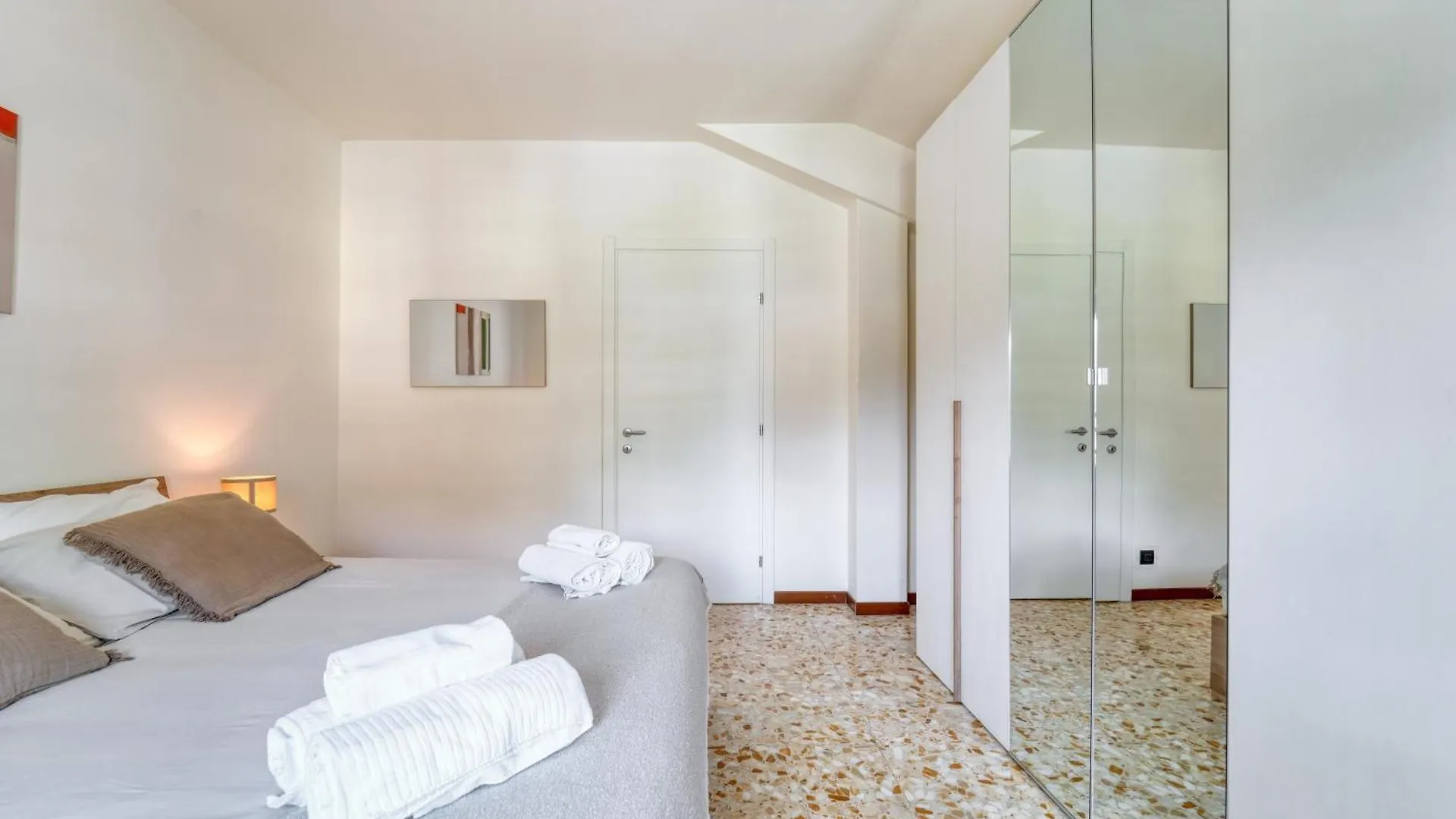 Apartamento La Mansarda Como