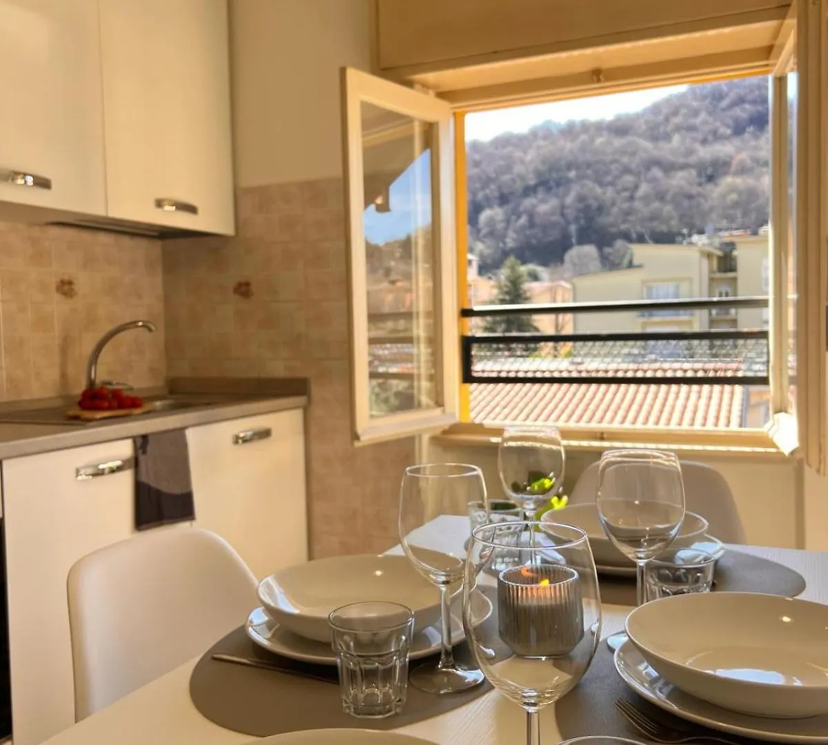 La Mansarda Appartement Como Italië